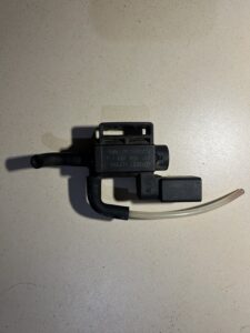 Клапан электромагнитный VAG 037906283C 4MN Бензин, Skoda Octavia A5